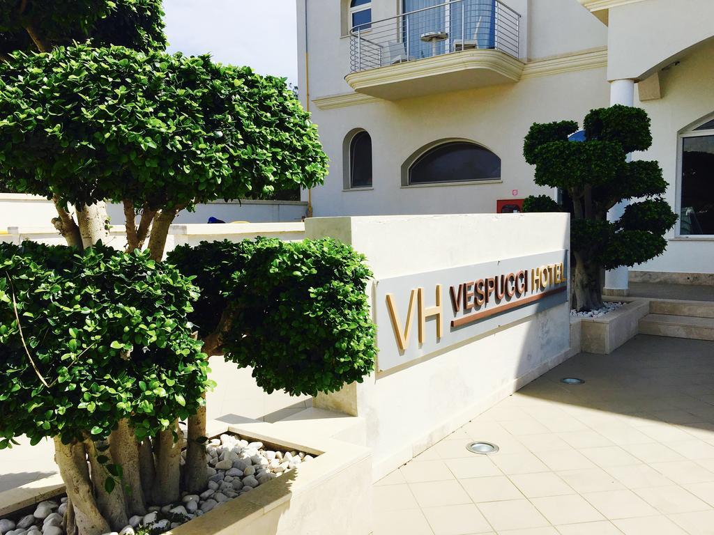 Hotel Vespucci Porto Cesareo Buitenkant foto